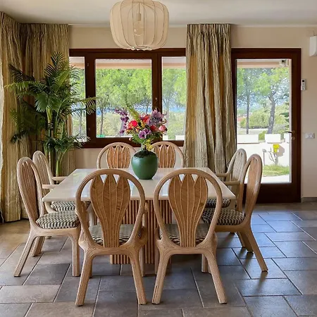 Maillard Villa Capitana